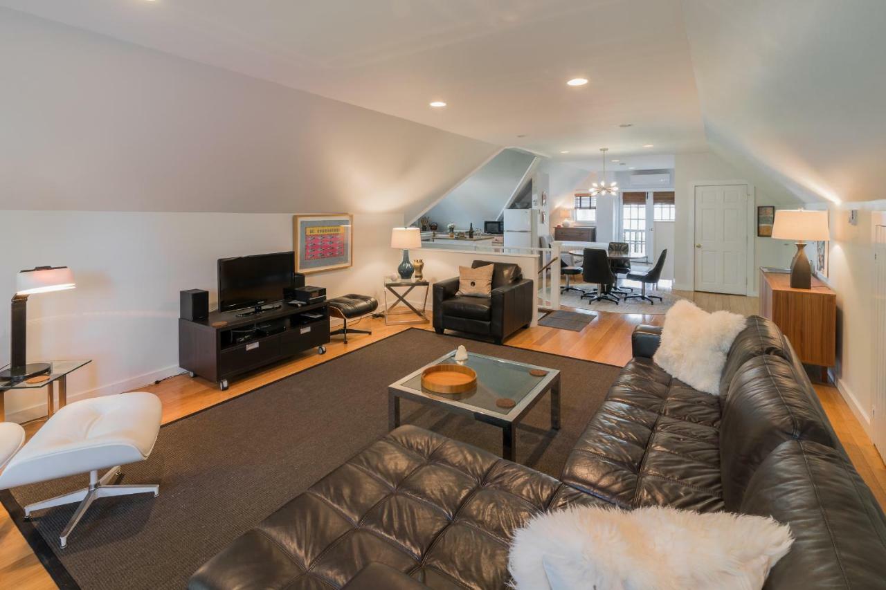 Апартаменты The Carriage House Loft Кингстон Экстерьер фото